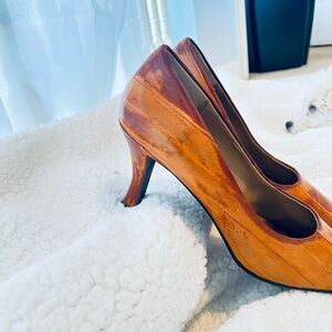 Classic Women's Wood-like High Heel Pumps